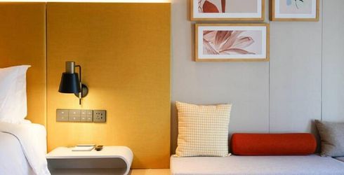 hotel room image