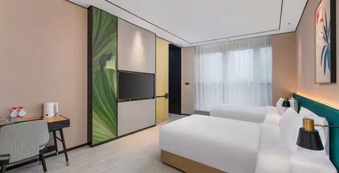 hotel room image