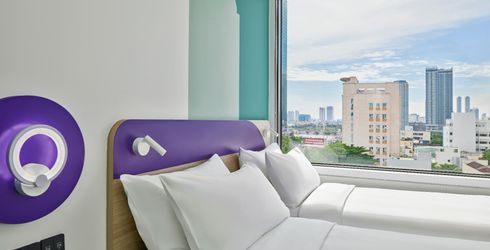 hotel room image