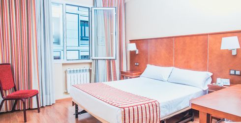 hotel room image