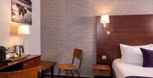 hotel room image