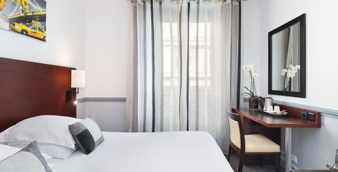 hotel room image