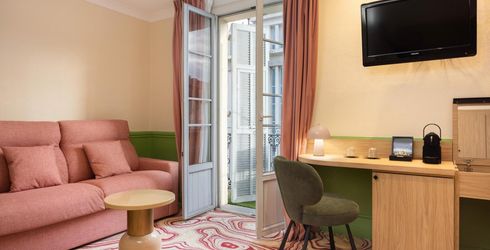 hotel room image