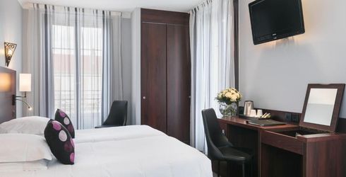 hotel room image