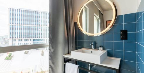 hotel room image