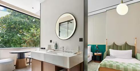 hotel room image