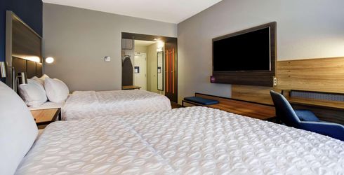 hotel room image