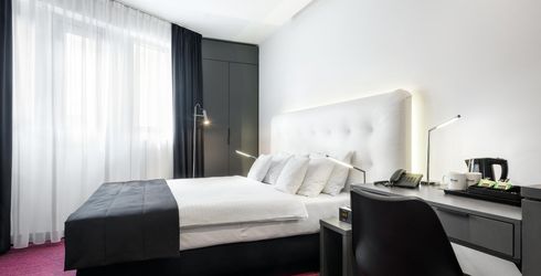 hotel room image