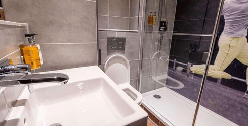 hotel room image