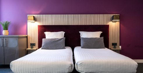 hotel room image