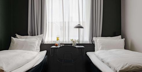 hotel room image
