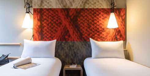 hotel room image