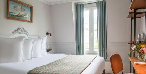 hotel room image