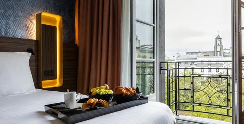 hotel room image