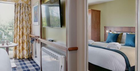 hotel room image