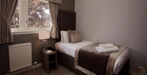 hotel room image