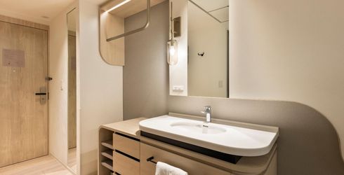 hotel room image