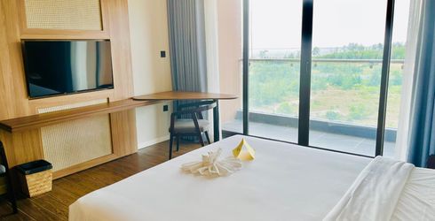 hotel room image