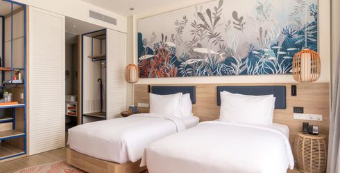 hotel room image
