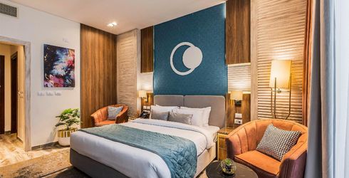 hotel room image