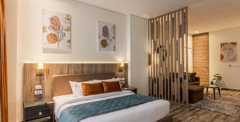 hotel room image