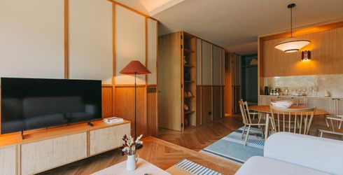 hotel room image