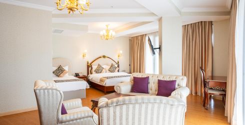 hotel room image