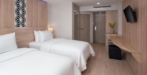 hotel room image