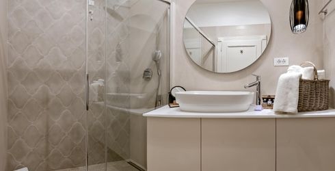 hotel room image