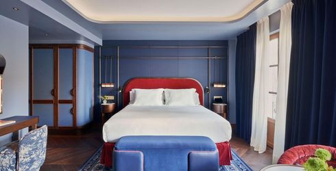 hotel room image