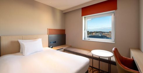 hotel room image