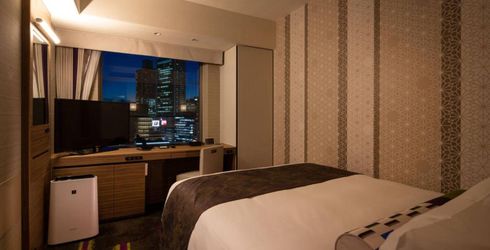 hotel room image