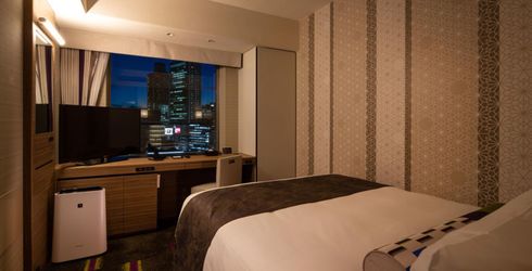hotel room image