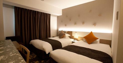 hotel room image