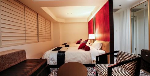 hotel room image