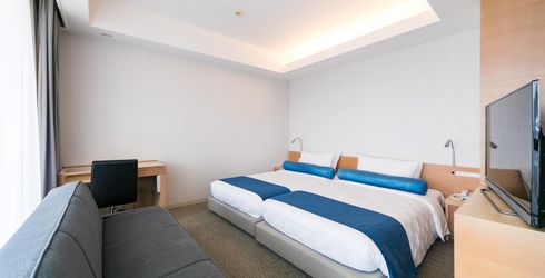 hotel room image