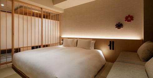 hotel room image