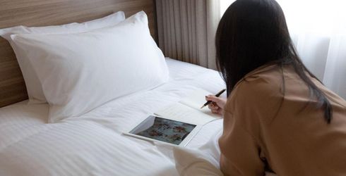 hotel room image