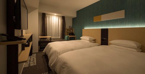 hotel room image
