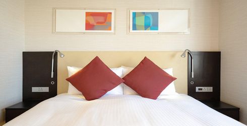 hotel room image