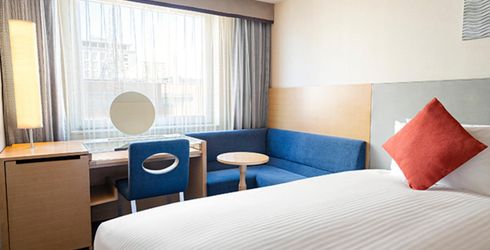 hotel room image