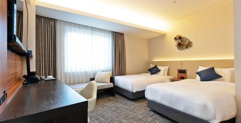 hotel room image