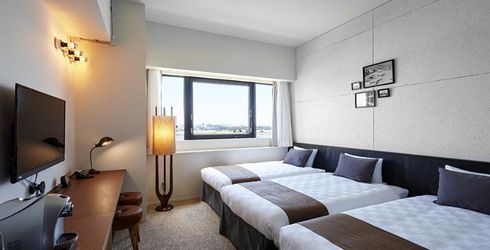hotel room image