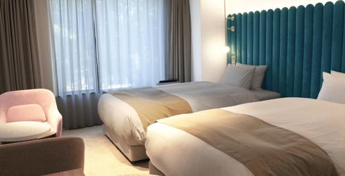 hotel room image