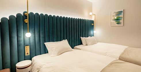 hotel room image