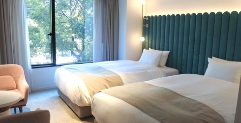 hotel room image
