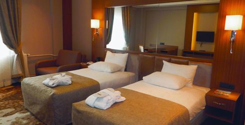 hotel room image