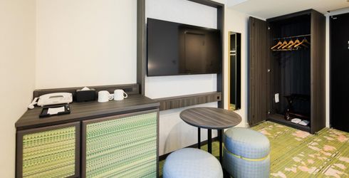 hotel room image