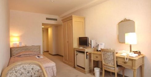 hotel room image