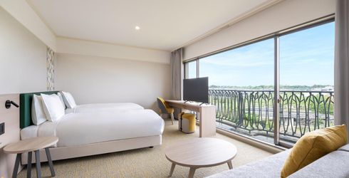 hotel room image